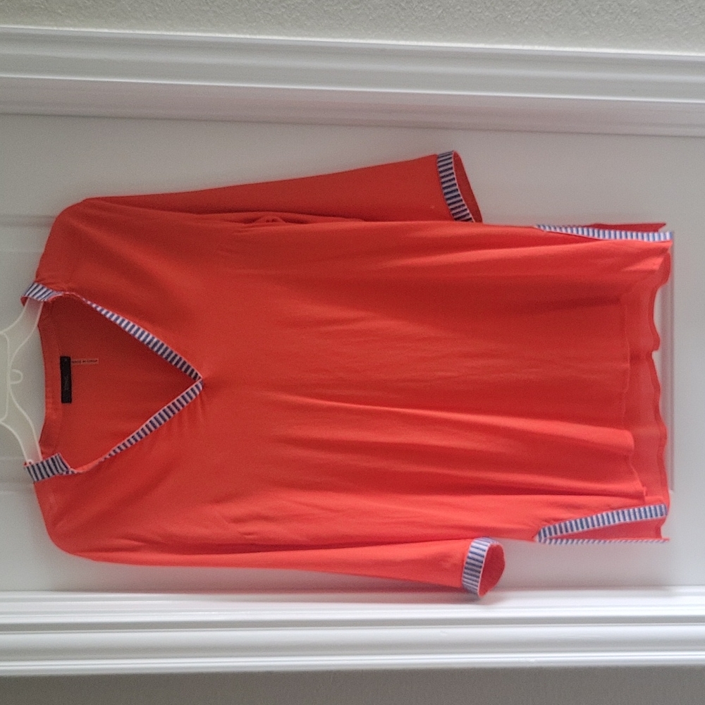 Super cute, tunic shirt or dress or cover up!